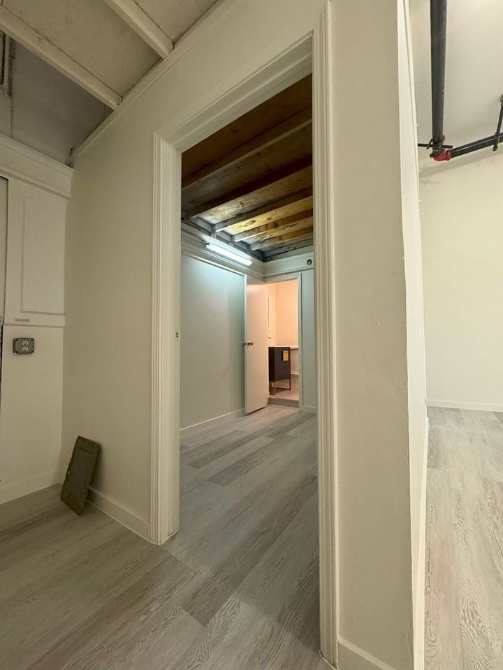 1426 Stockton St - Photo 5 of 13