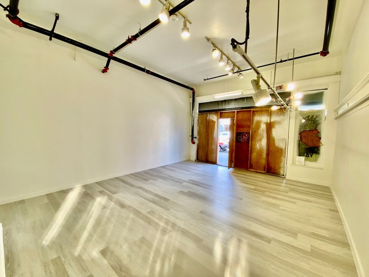 1426 Stockton St - Photo 6 of 13