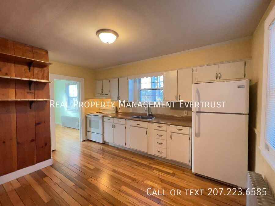 19 Glen Way - Photo 2 of 10
