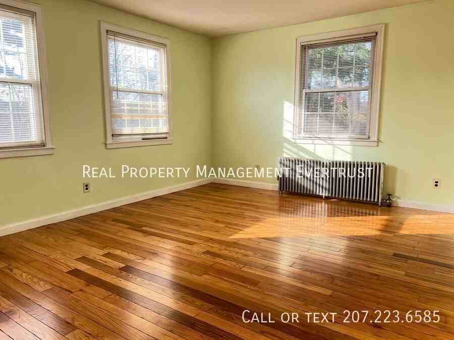 19 Glen Way - Photo 3 of 10