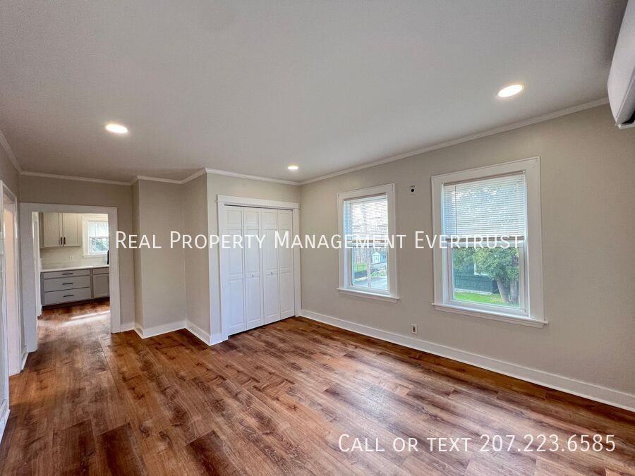 249 Lincoln St - Photo 7 of 15