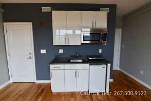 535 N Budd St #2B - Photo 1 of 1