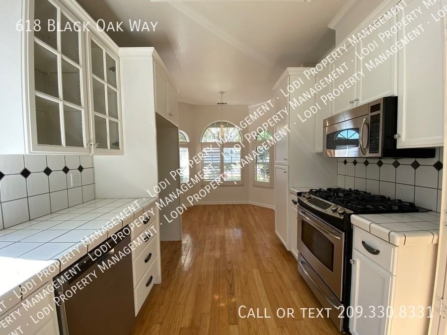 618 Black Oak Way - Photo 7 of 20