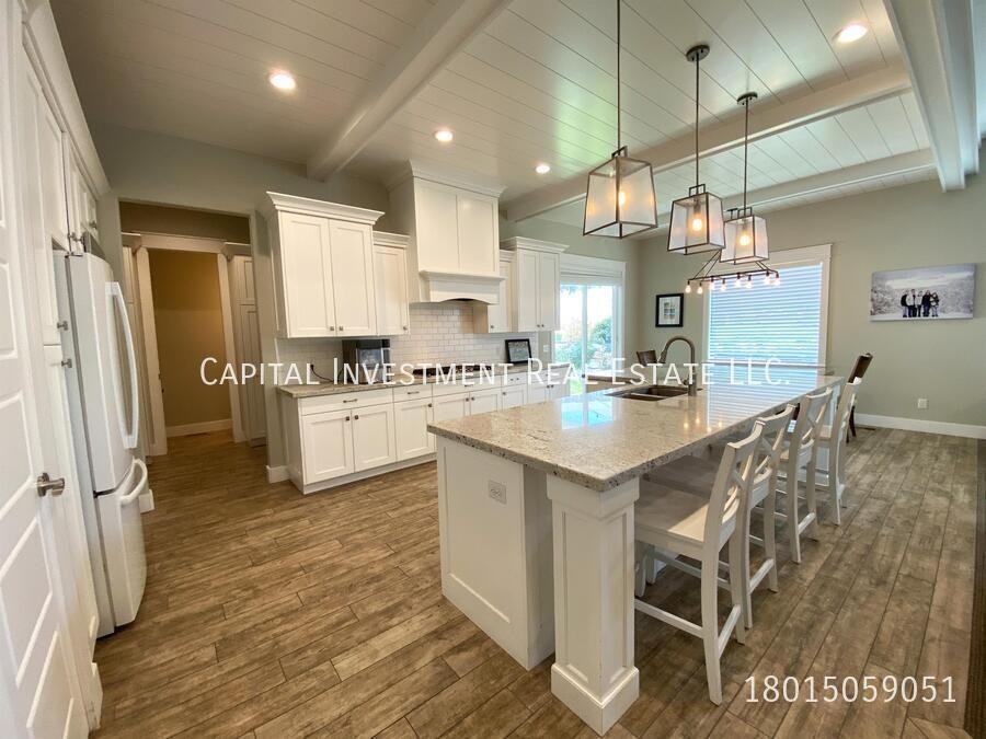 224 E Pace Ln - Photo 7 of 26