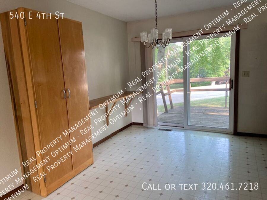 540 E 4th St - Photo 2 of 16