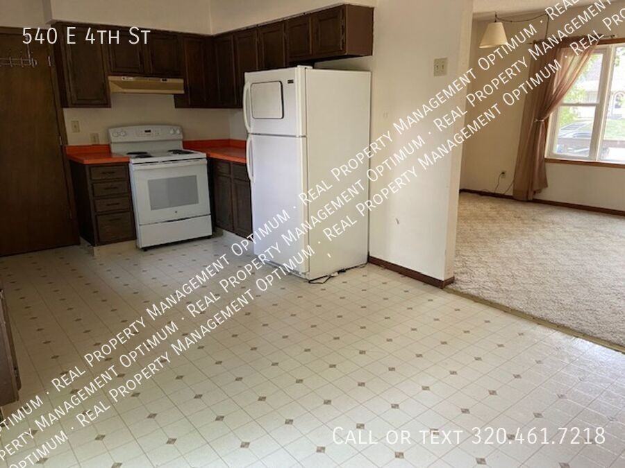 540 E 4th St - Photo 5 of 16