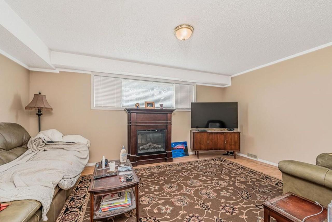 1424 11 Ave Se #1424B - Photo 4 of 6