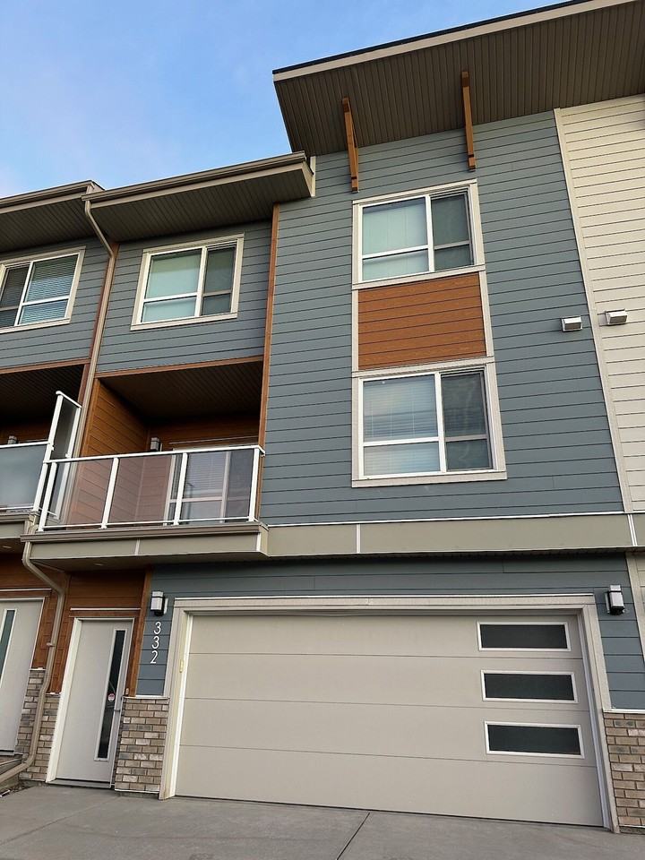 332 Harvest Hills Common Ne