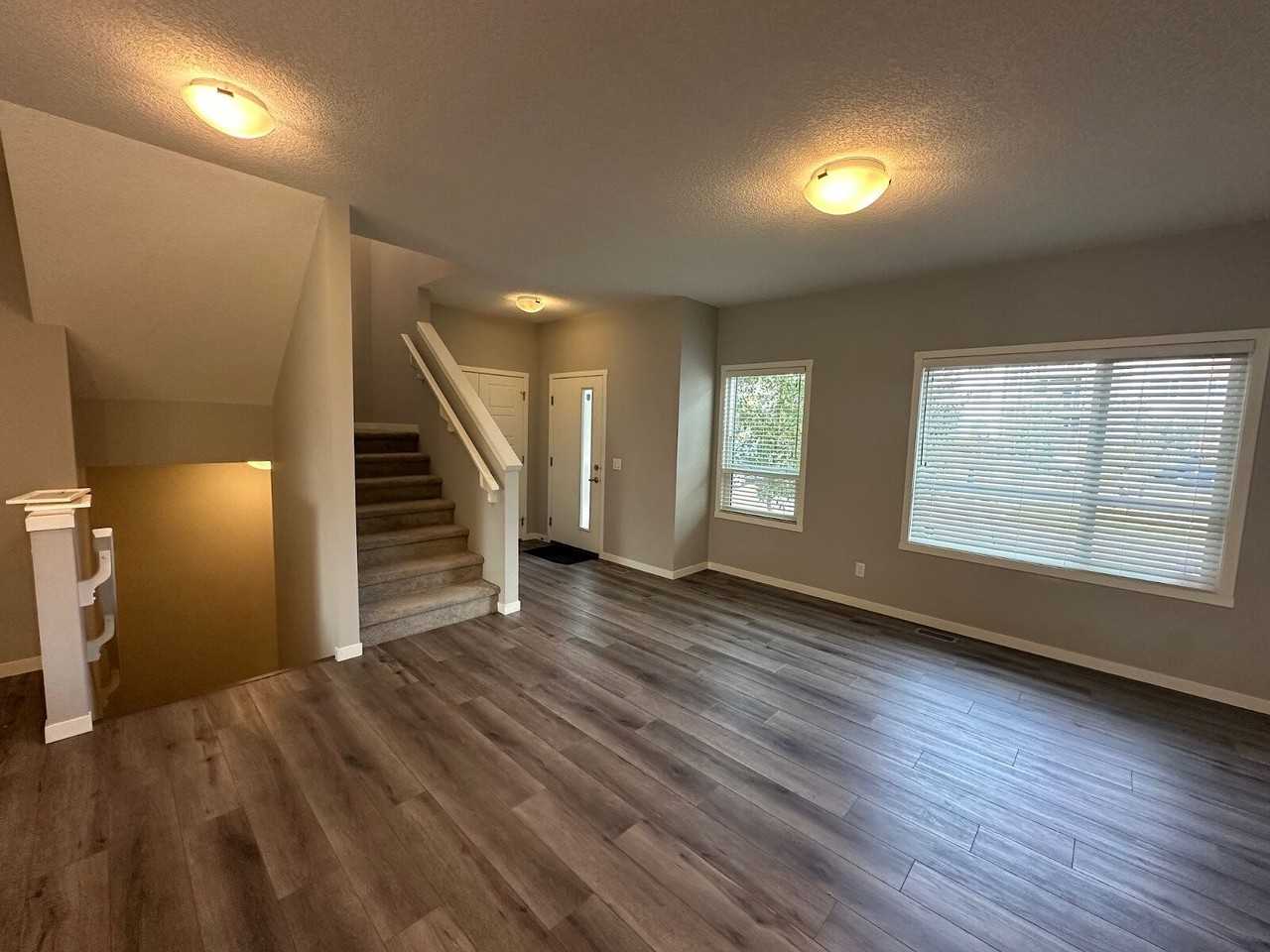 332 Harvest Hills Common Ne - Photo 2 of 21