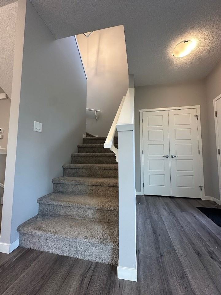 332 Harvest Hills Common Ne - Photo 3 of 21