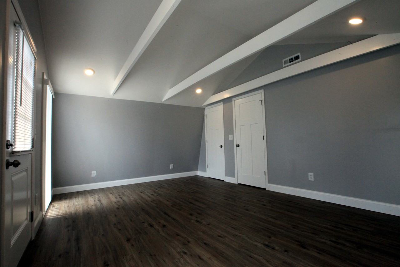 34 Chalet Dr - Photo 2 of 24