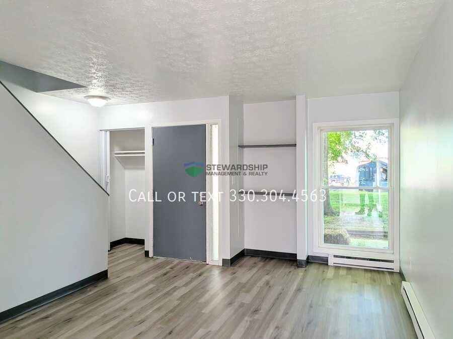 235 Engadine Ct Sw #C7 - Photo 3 of 23