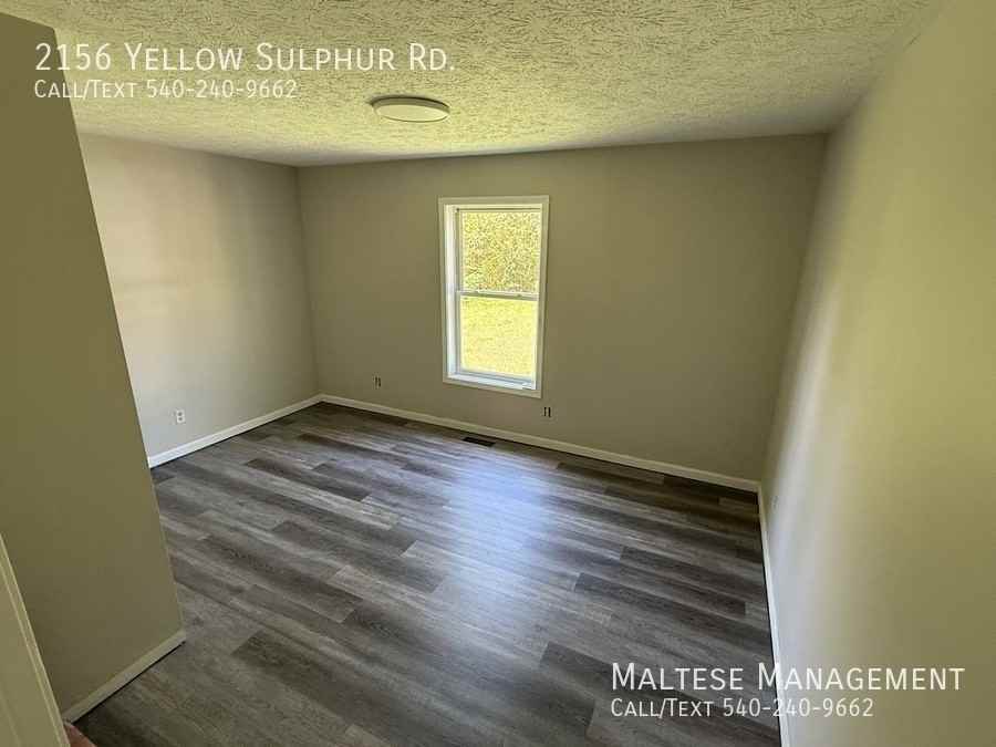 2156 Yellow Sulphur Rd - Photo 2 of 6