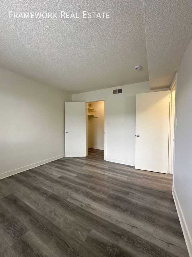 1380 W Mississippi Ave #302 - Photo 7 of 29