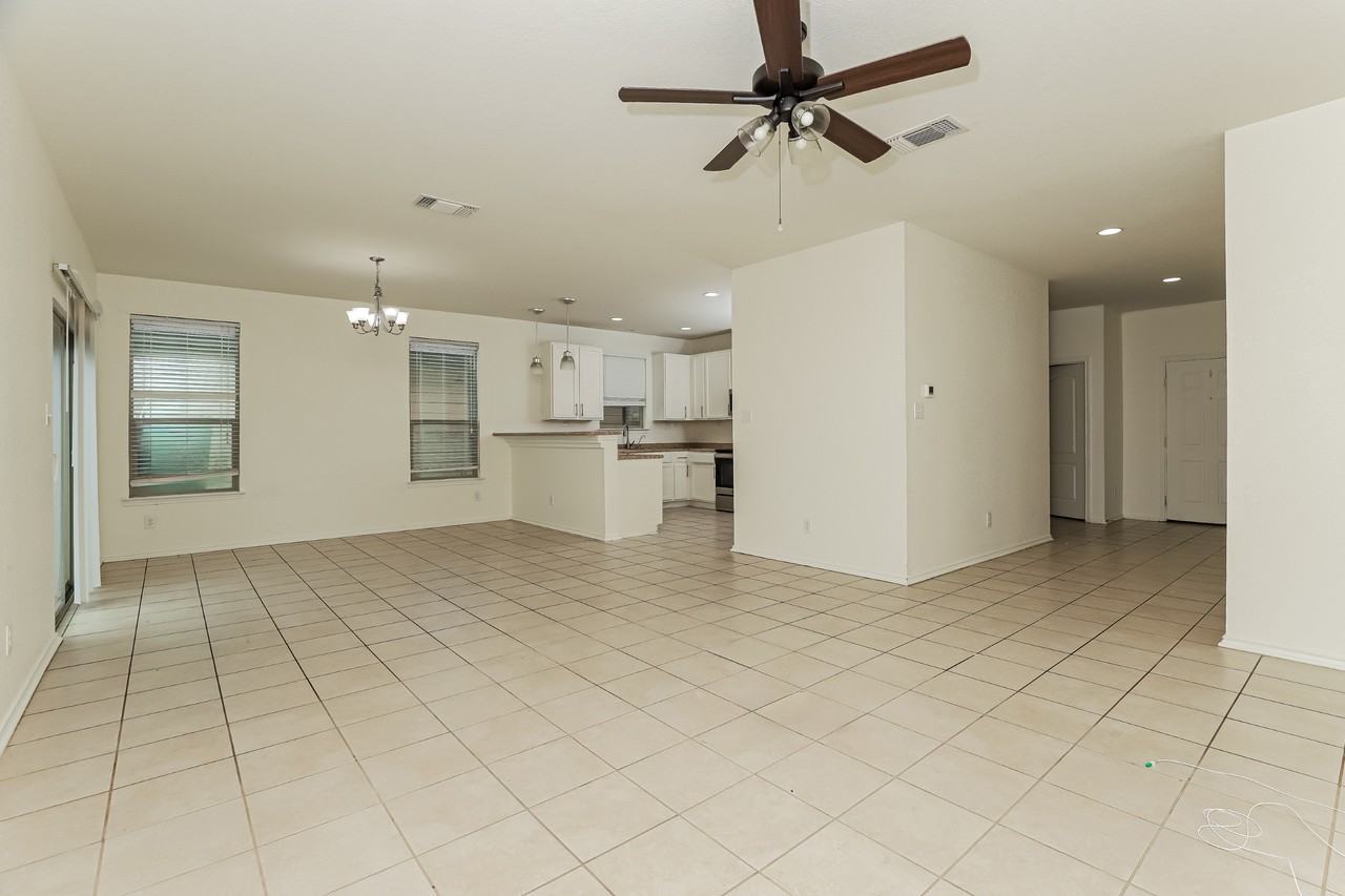 4331 Safe Hbr - Photo 5 of 15