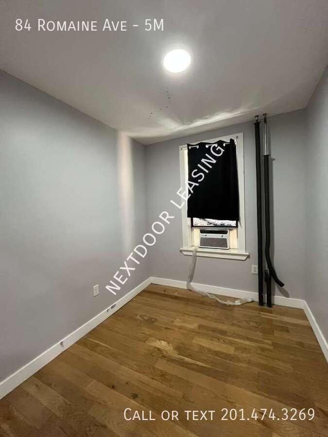 84 Romaine Ave #5M - Photo 7 of 9