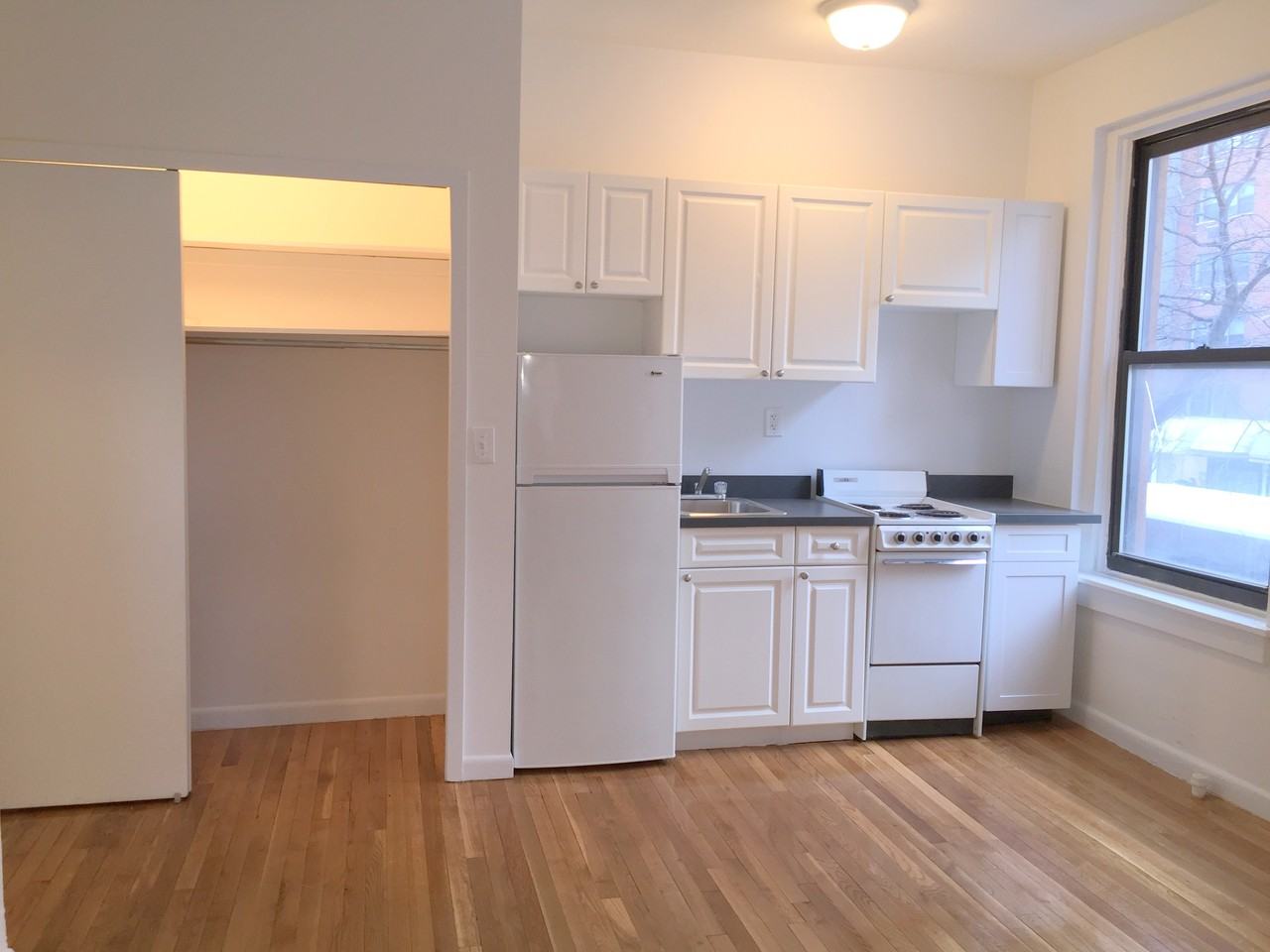 3rd Ave & E 77th St #2C