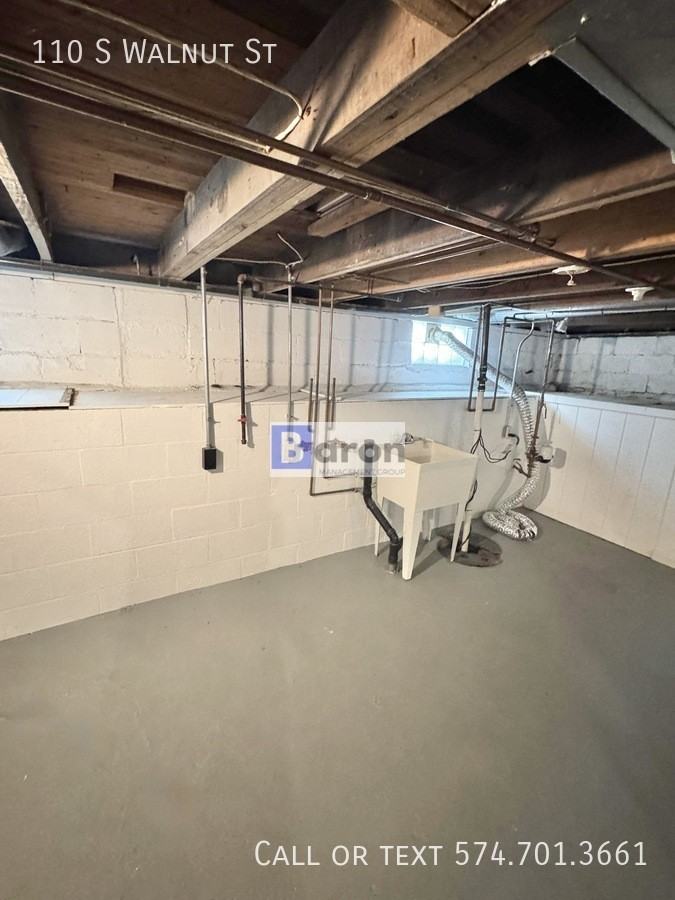 110 S Walnut St - Photo 5 of 13
