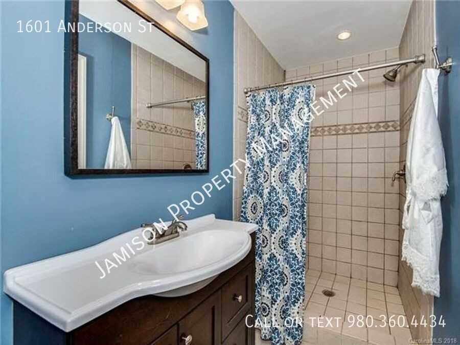 1601 Anderson St - Photo 3 of 7