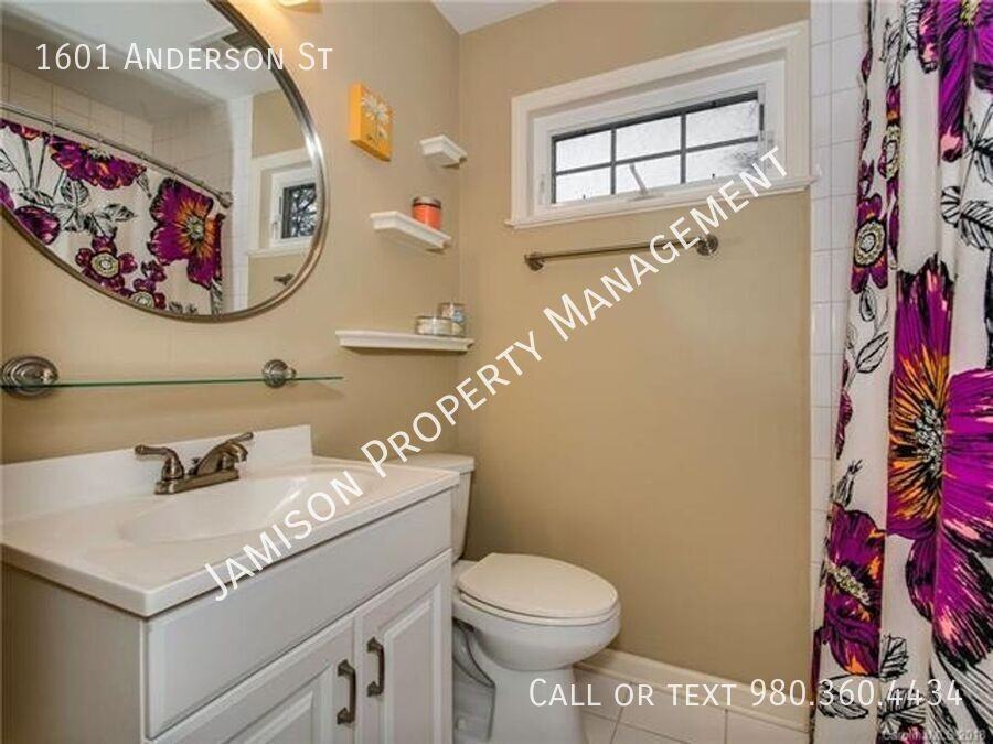 1601 Anderson St - Photo 4 of 7