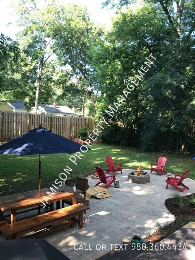 1601 Anderson St - Photo 5 of 7