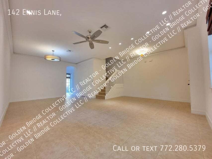 142 Ennis Ln - Photo 4 of 11