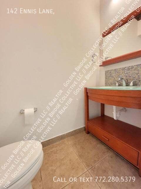 142 Ennis Ln - Photo 5 of 11