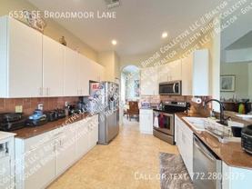 6532 Se Broadmoor Ln - Photo 1 of 1