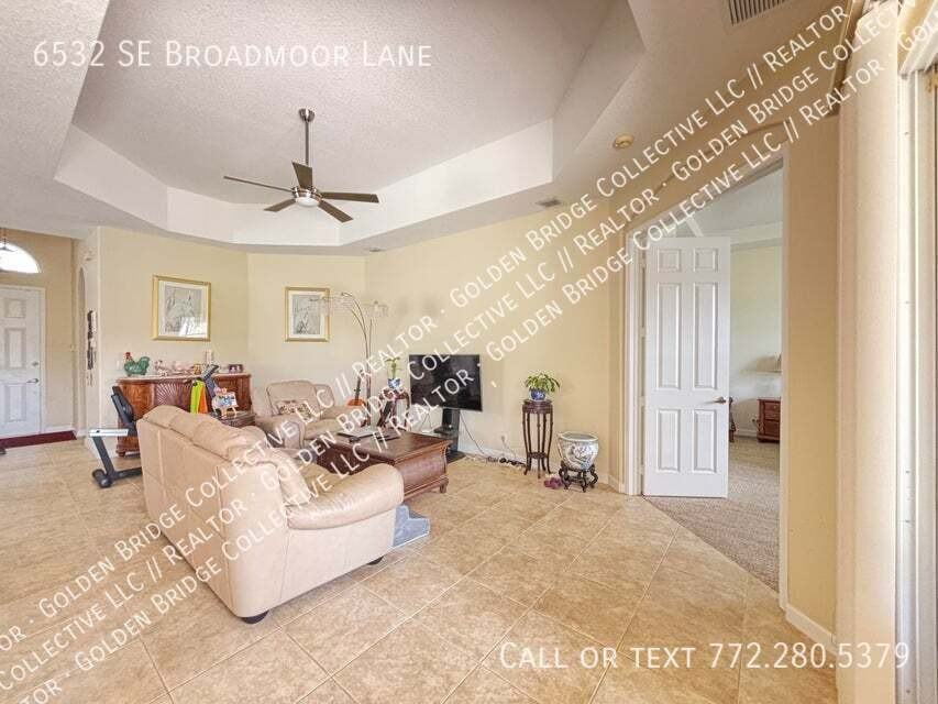 6532 Se Broadmoor Ln - Photo 3 of 12