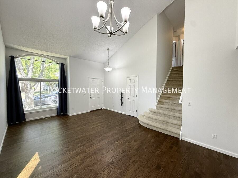 11752 Eaton Ct - Photo 4 of 22