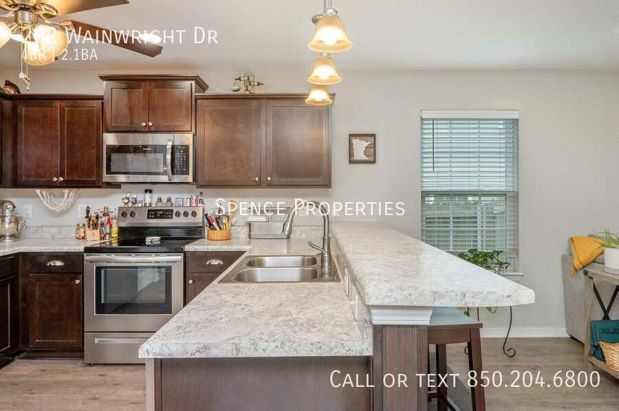 202 Wainwright Dr - Photo 6 of 40