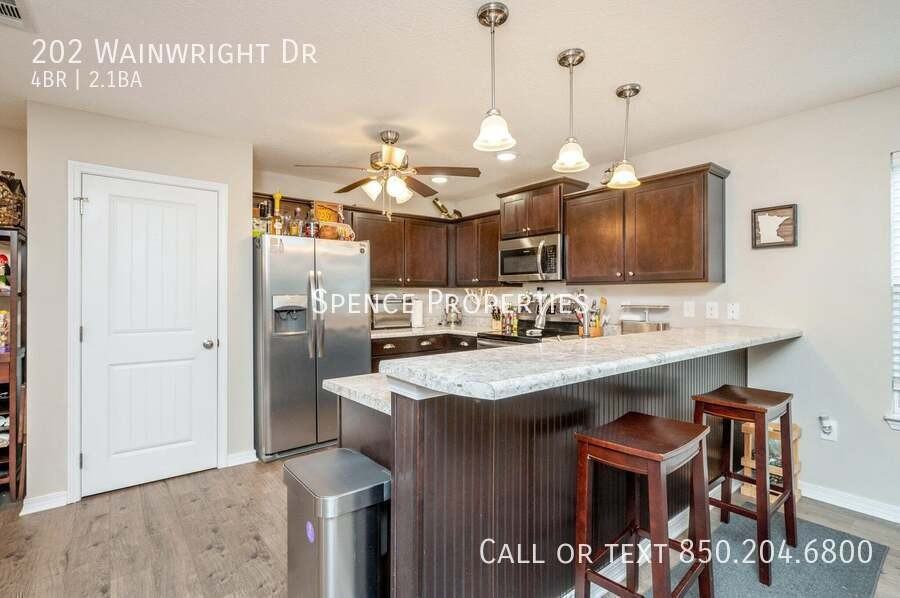 202 Wainwright Dr - Photo 7 of 40