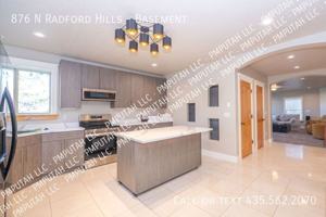 featured image of 876 N Radford Ln #BS