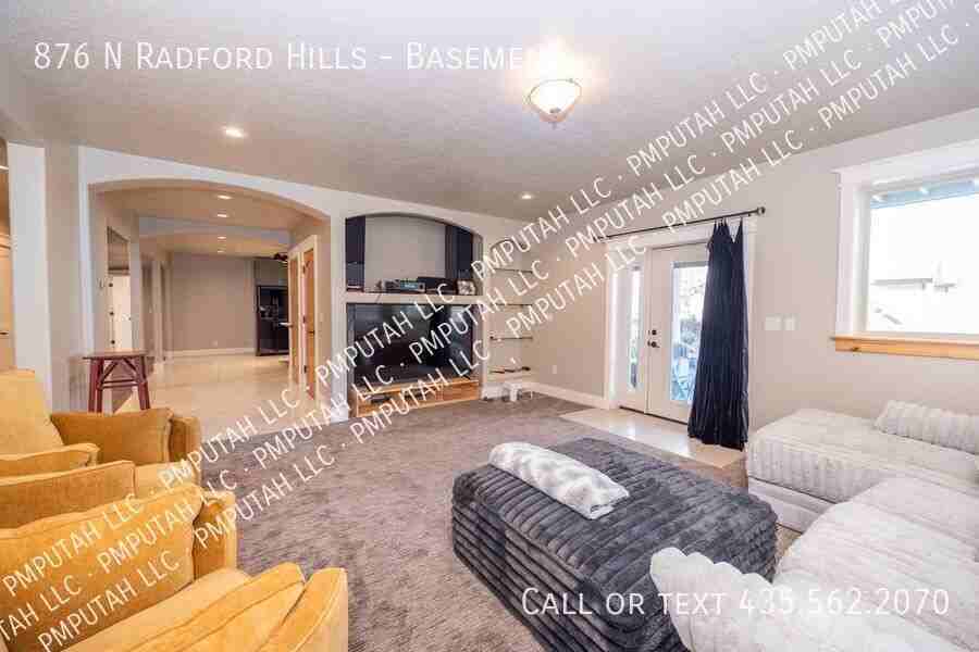 876 N Radford Ln #BS - Photo 5 of 24