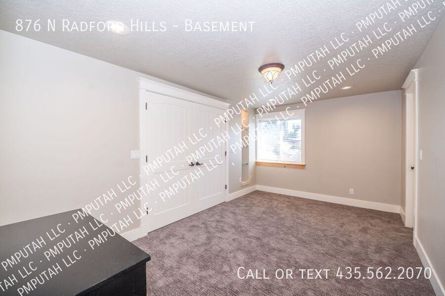 876 N Radford Ln #BS - Photo 7 of 24