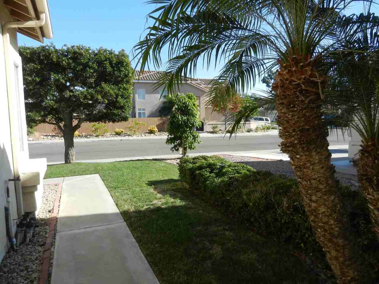 7470 Mason Heights Ln - Photo 3 of 35