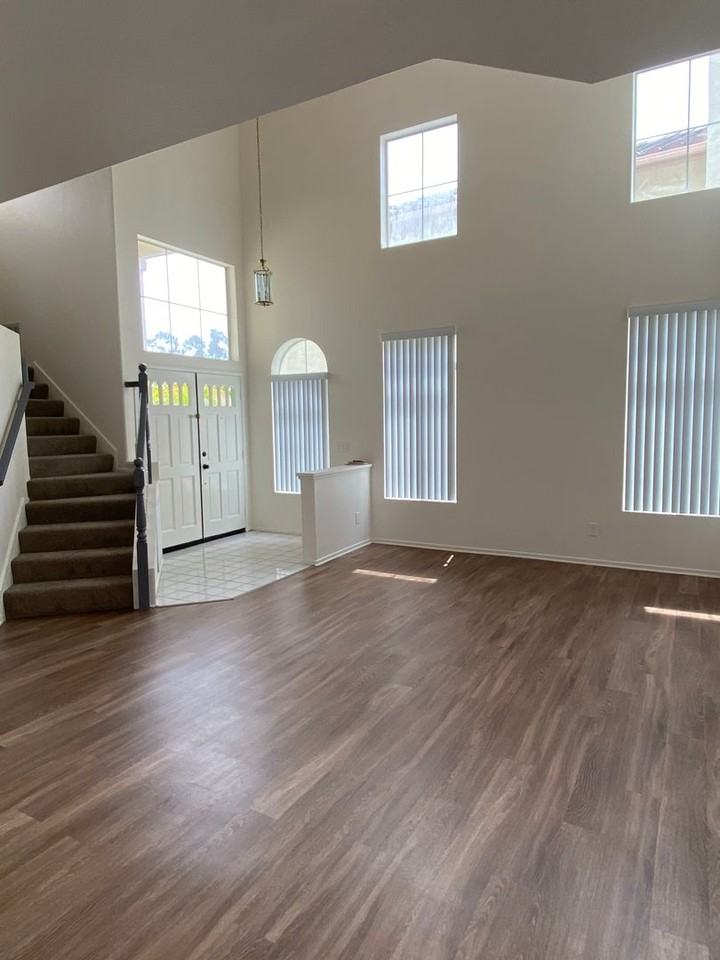 7470 Mason Heights Ln - Photo 4 of 35