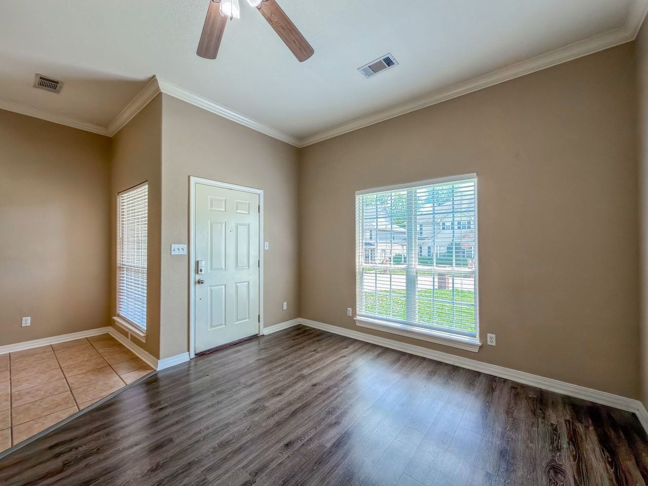 2807 Fairway Hamlet Ct - Photo 3 of 16