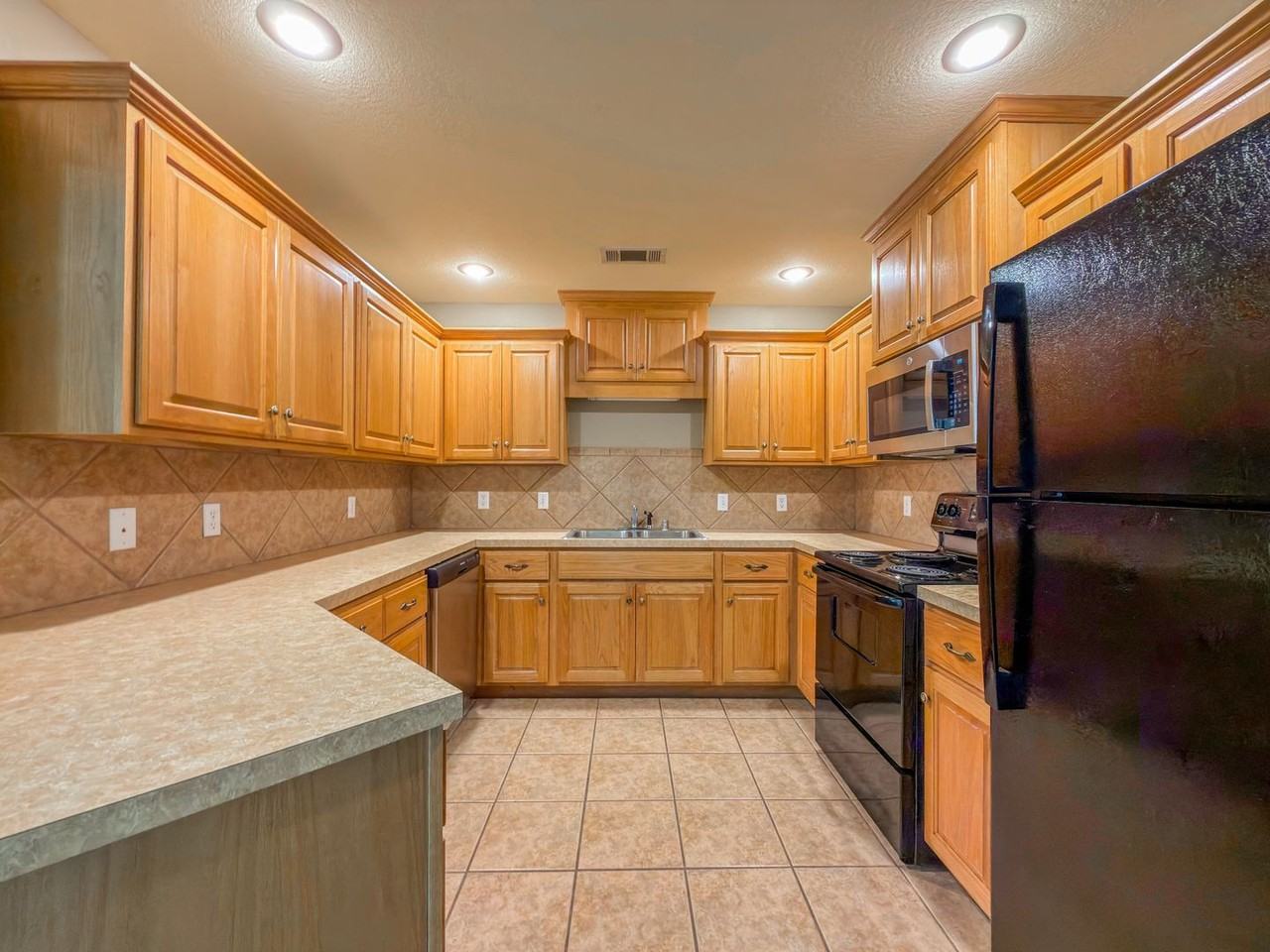 2807 Fairway Hamlet Ct - Photo 5 of 16
