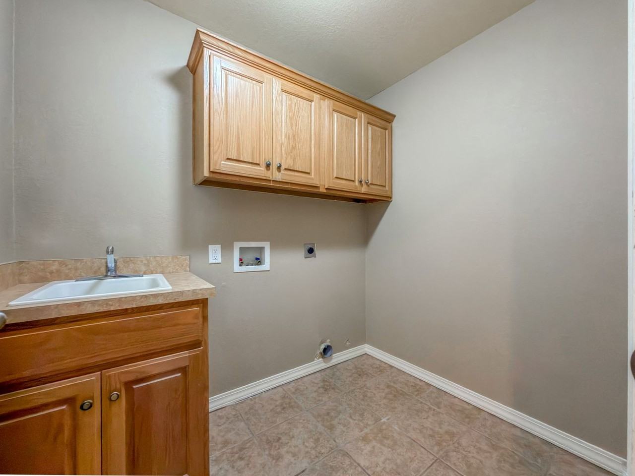 2807 Fairway Hamlet Ct - Photo 6 of 16