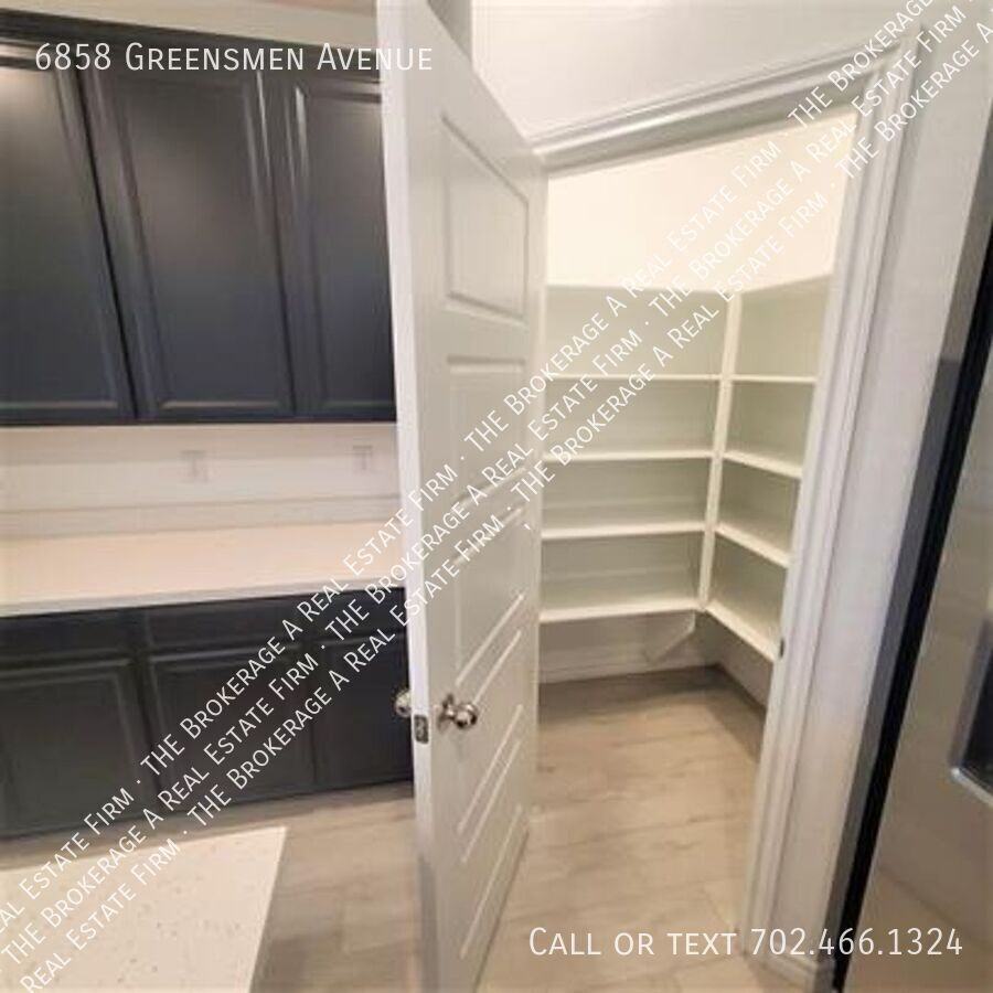 6858 Greensmen Ave - Photo 6 of 29