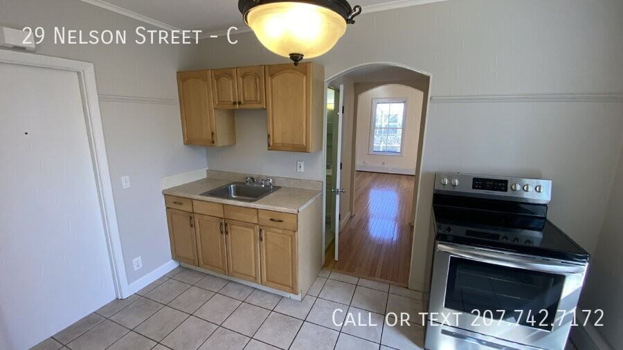 29 Nelson St #C - Photo 2 of 17