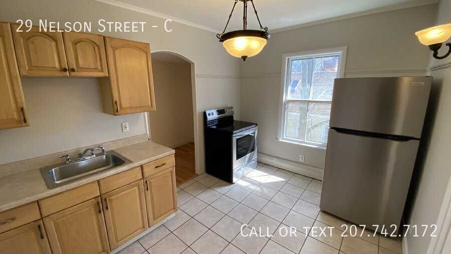 29 Nelson St #C - Photo 3 of 17