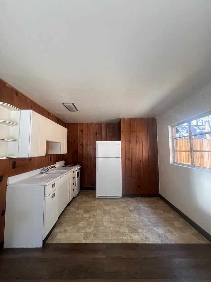 3629 Birch Ave #1 - Photo 5 of 14
