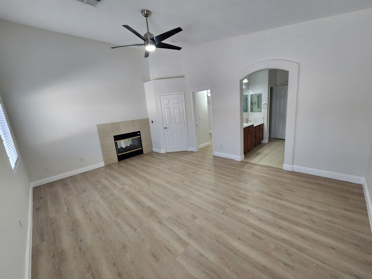 753 Maranello St #1 - Photo 5 of 18