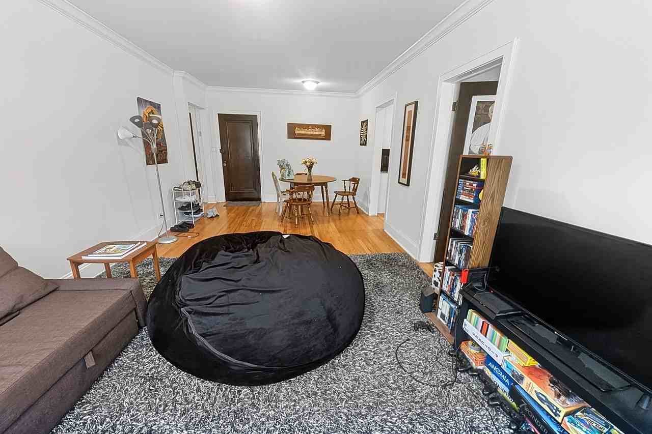 6638 N Glenwood Ave - Photo 7 of 18