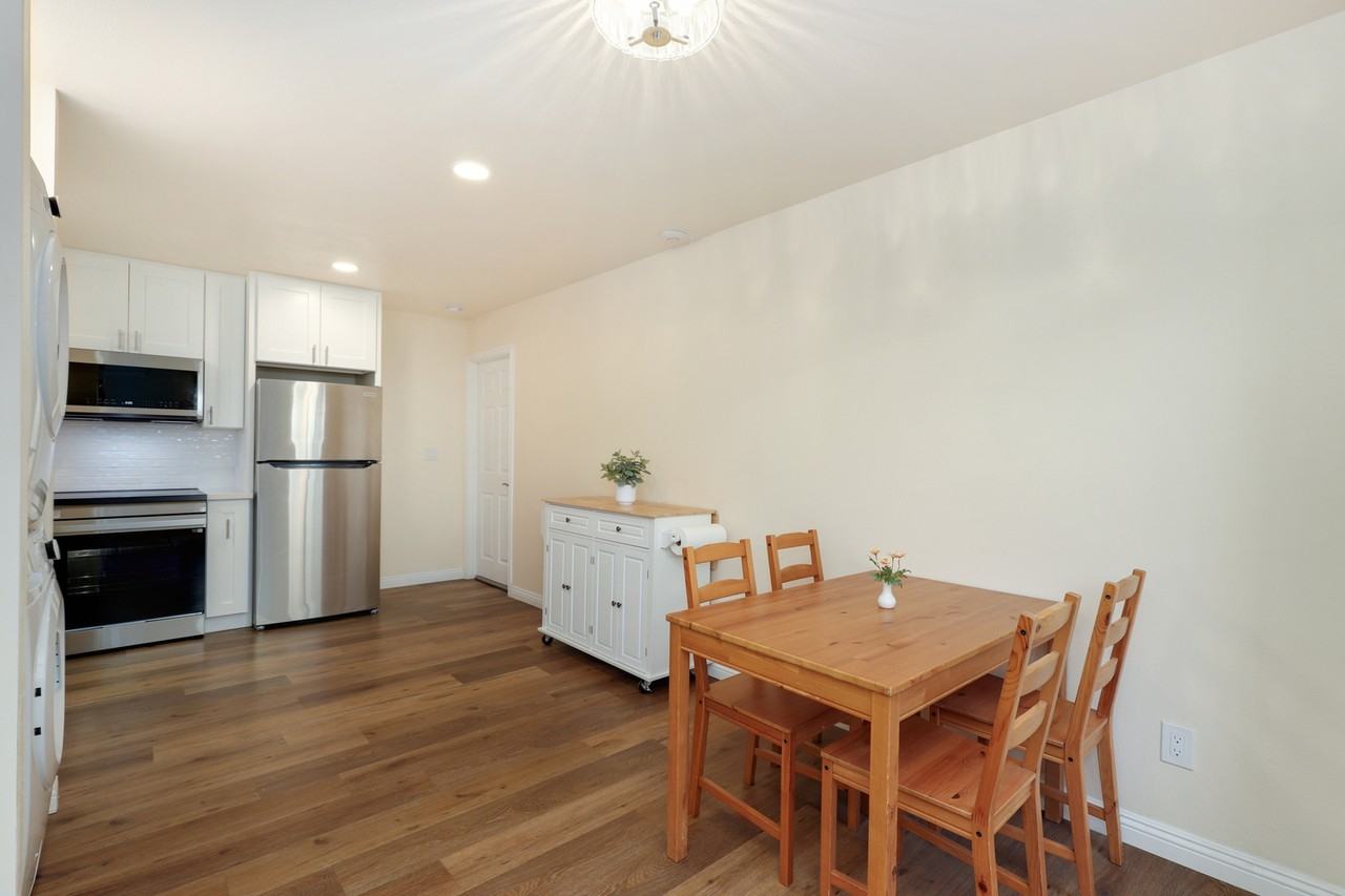 3-03. 3720 - 3722 Ben Street #3722 - Photo 3 of 31