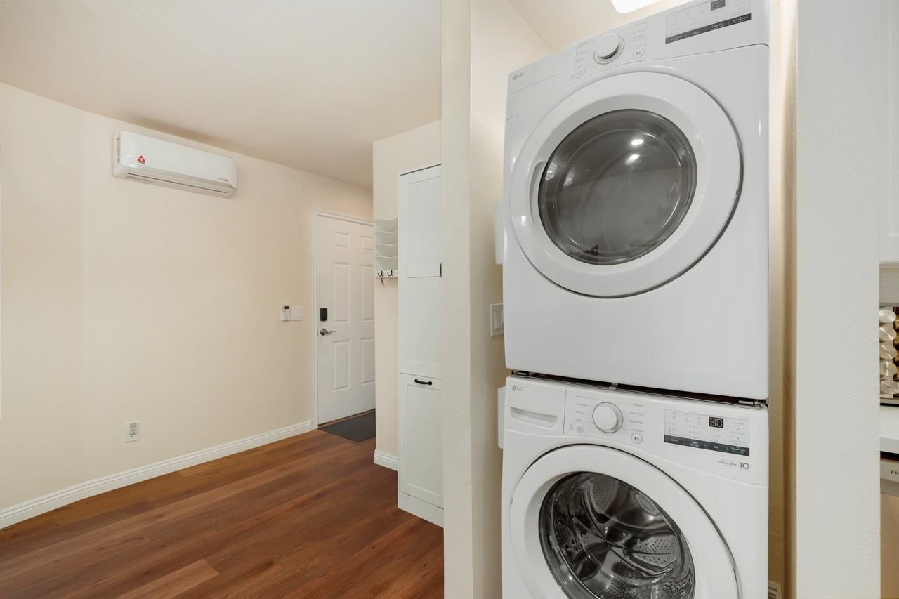 3-03. 3720 - 3722 Ben Street #3722 - Photo 6 of 31