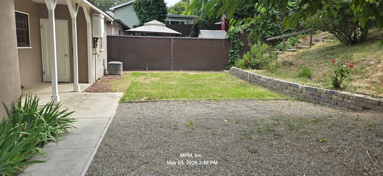 2707 Vine St - Photo 7 of 13