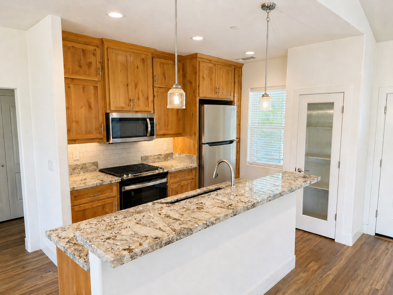 6166 Oliver Rd - Photo 5 of 32